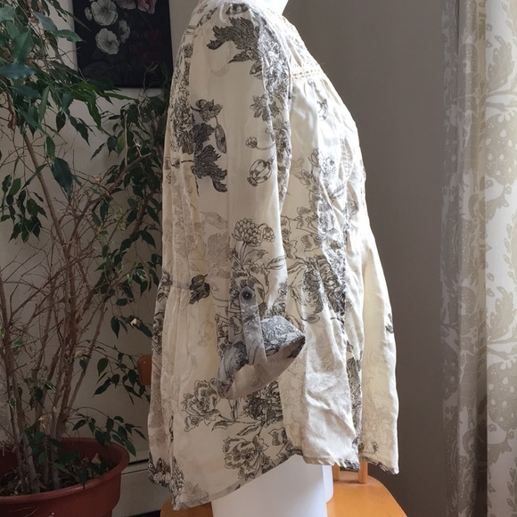 Vintage look floral print cream tunic - Picture 2 of 5